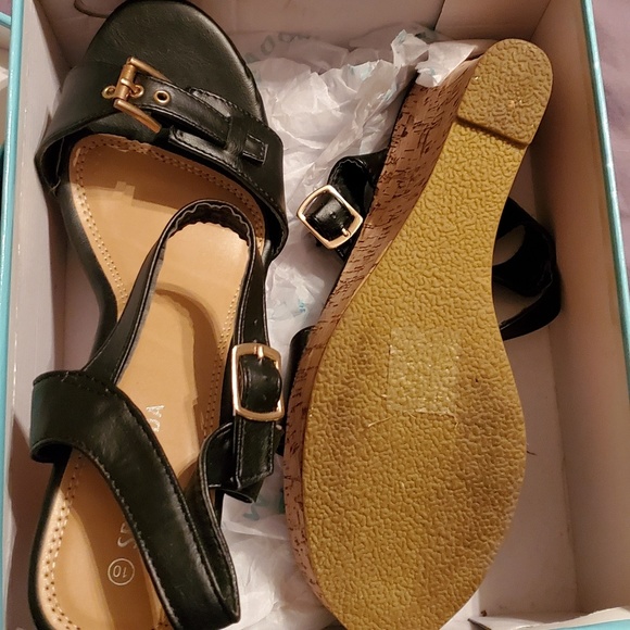 Wedges - Picture 3 of 4